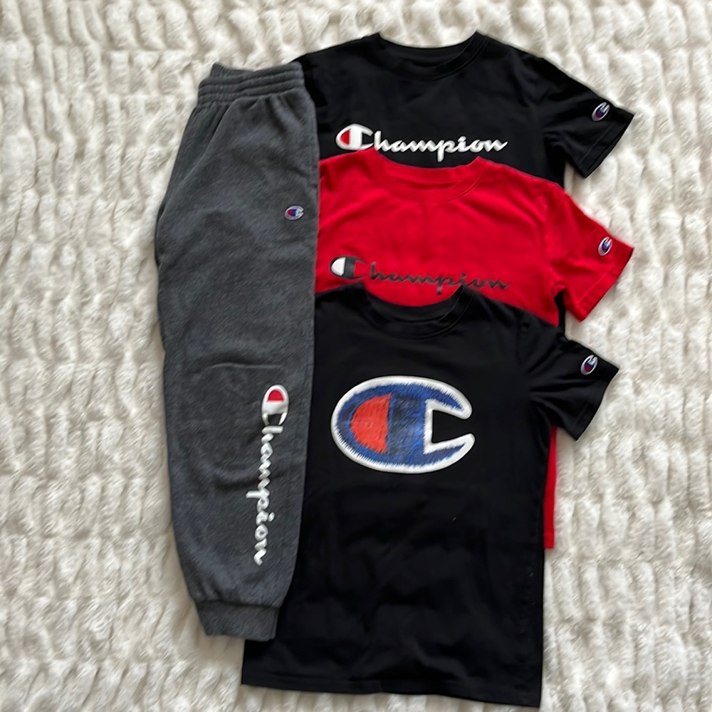 Champion gray sweatpants medium. 2 black medium T’s and 1 red medium T shirt